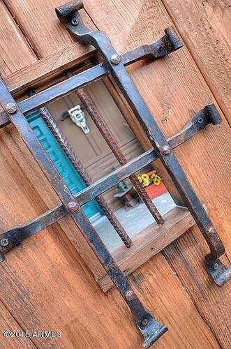 Gate