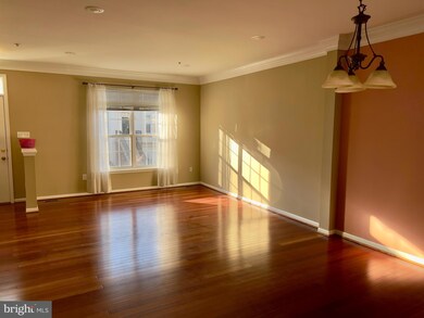 20804 Shamrock Glen Cir, Germantown, MD 20874 - photo 2