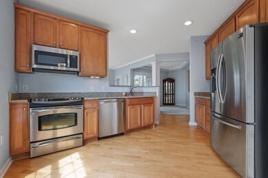 Wellington Crossing unit 409, Waltham, MA 02452 - photo 6