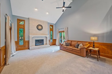 220 Woodedge Cir E, Powell, OH 43065 - photo 6