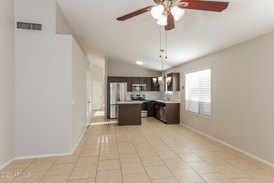 005-photo-breakfast-nook-11281397