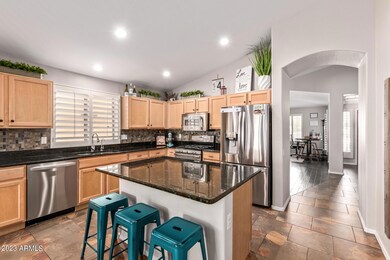 25806 N Hackberry Dr, Phoenix, AZ 85083 - photo 3