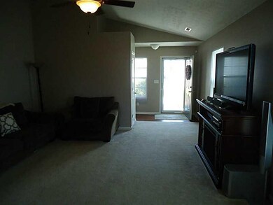 2397 Middle View Dr, Columbus, IN 47201 - photo 4