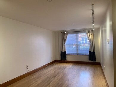 2440 Massachusetts Ave unit 5, Cambridge, MA 02140 - photo 4