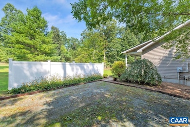 3970 Boston Creek Dr, Charlottesville, VA 22902 - photo 6