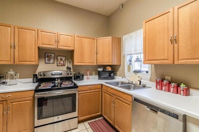 1315 W Walker St, Denison, TX 75020 - photo 6