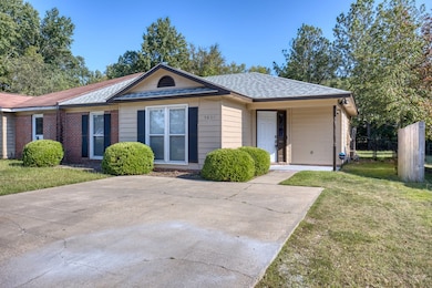 5828 Georgetown Dr, Columbus, GA 31907 - photo 2