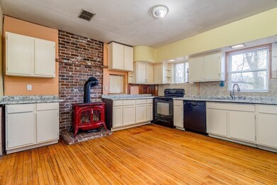 15 Pleasant St, Ashburnham, MA 01430 - photo 2