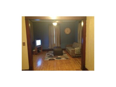 LIVING ROOM!!