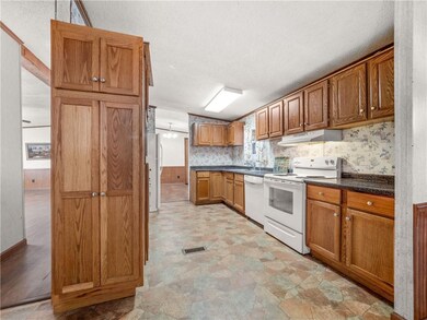 204 Valley Dr, Pineville, LA 71360 - photo 6