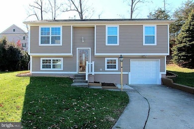 18224 Macrae Ct, Dumfries, VA 22026 - photo 2