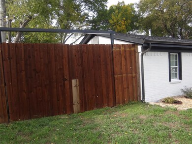 2009 Spring Lake Dr, Mesquite, TX 75149 - photo 5