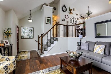 20778 S Skyview Ln, Spring Hill, KS 66083 - photo 4