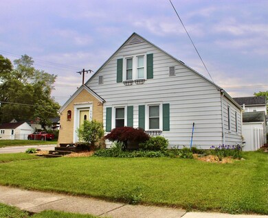 956 Arlington St NE, Grand Rapids, MI 49505 - photo 2