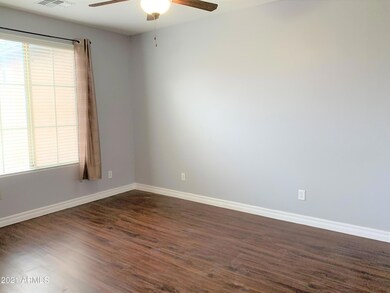 526 W Yellow Wood Ave, San Tan Valley, AZ 85140 - photo 2