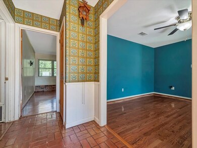 301 Rosa Ln, Nacogdoches, TX 75965 - photo 5