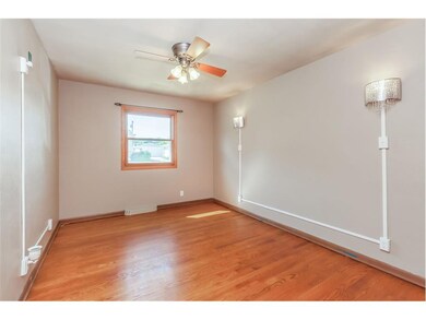 2812 Schultz Dr NW, Cedar Rapids, IA 52405 - photo 5