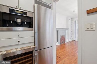 2221 Locust St, Philadelphia, PA 19103 - photo 6