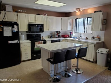 Kitchen b