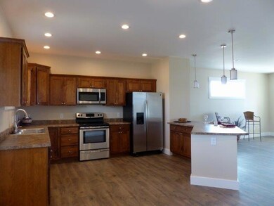 04 Kitchen 2 1802 LP