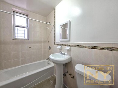 36-20 Parsons Blvd unit 3E, Flushing, NY 11354 - photo 6