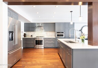 4. Kitchen