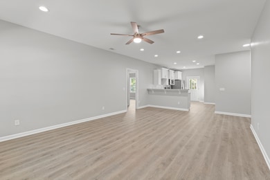 1359Columbia.NicoleBurbagePhoto-1