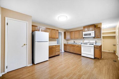 3210 White Birch Dr, Michigan City, IN 46360 - photo 2