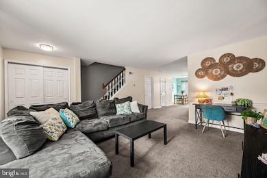 11 Linden Ct unit 11, Boyertown, PA 19512 - photo 3