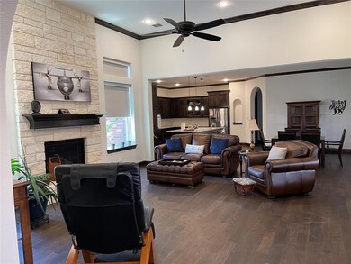 3220 Fountain Way, Granbury, TX 76049 - photo 4