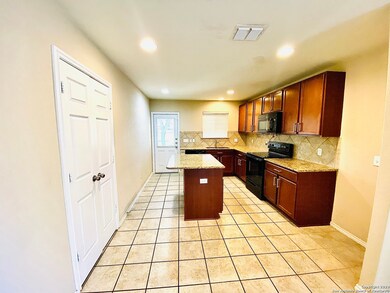 11803 Wildcat Cove, San Antonio, TX 78254 - photo 5