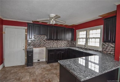 404 Hartness Rd, Statesville, NC 28677 - photo 6