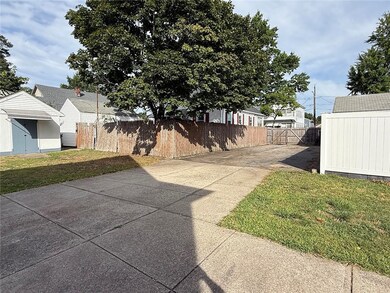 36 Messina St, Providence, RI 02908 - photo 4