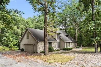 483 Roxbury Rd, Valparaiso, IN 46385 - photo 2