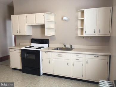 26 N Fayette St unit A, Mercersburg, PA 17236 - photo 6