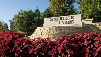 CAMBRIDGE LAKES - WELCOME HOME!