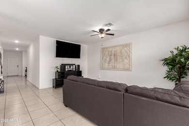 40579 W Jenna Ln, Maricopa, AZ 85138 - photo 4