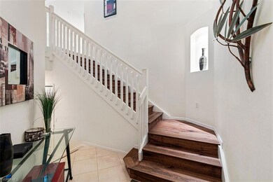 Foyer.