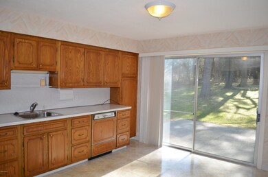 33 Leroi Dr, Pittsfield, MA 01201 - photo 7