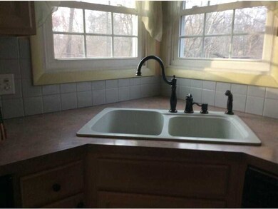 37 Graybar Rd, Warwick, RI 02888 - photo 7