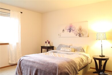 16314 Greenbrier St SE, Yelm, WA 98597 - photo 7