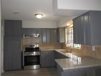 10122 Envoy St, Houston, TX 77016 - photo 2