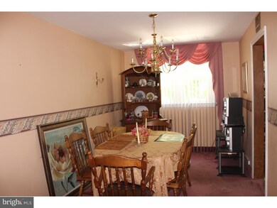 1141 Oakwood Dr, Glenolden, PA 19036 - photo 5