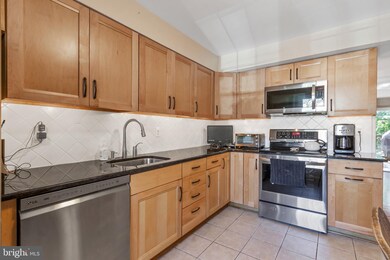 10759 Bridlerein Terrace, Columbia, MD 21044 - photo 6