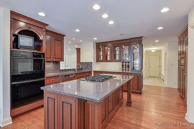 1533 Gamon Rd, Wheaton, IL 60189 - photo 7