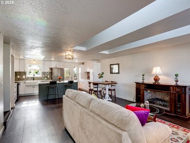 1050 Columbia Ave, Gladstone, OR 97027 - photo 7