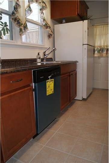 404 Beechwood Ave, Feasterville Trevose, PA 19053 - photo 5