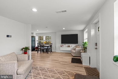 2623 Ave unit E, Levittown, PA 19056 - photo 6