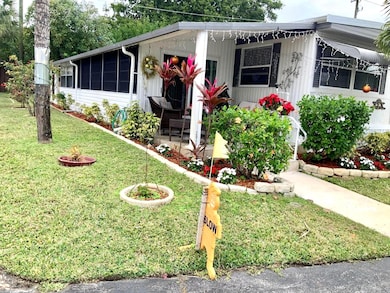 507 Alamanda Ln, Deerfield Beach, FL 33442 - photo 2