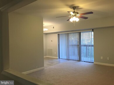 11603 Stoneview Square unit 22C, Reston, VA 20191 - photo 2